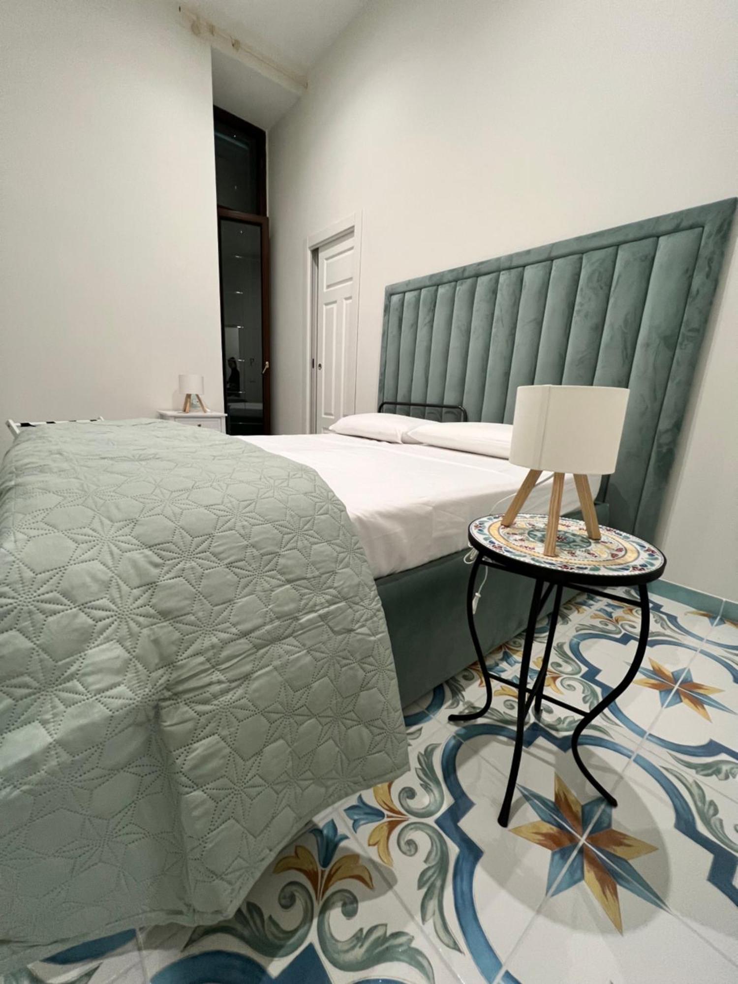 Dei Gerolomini Hotel Napoli Ngoại thất bức ảnh